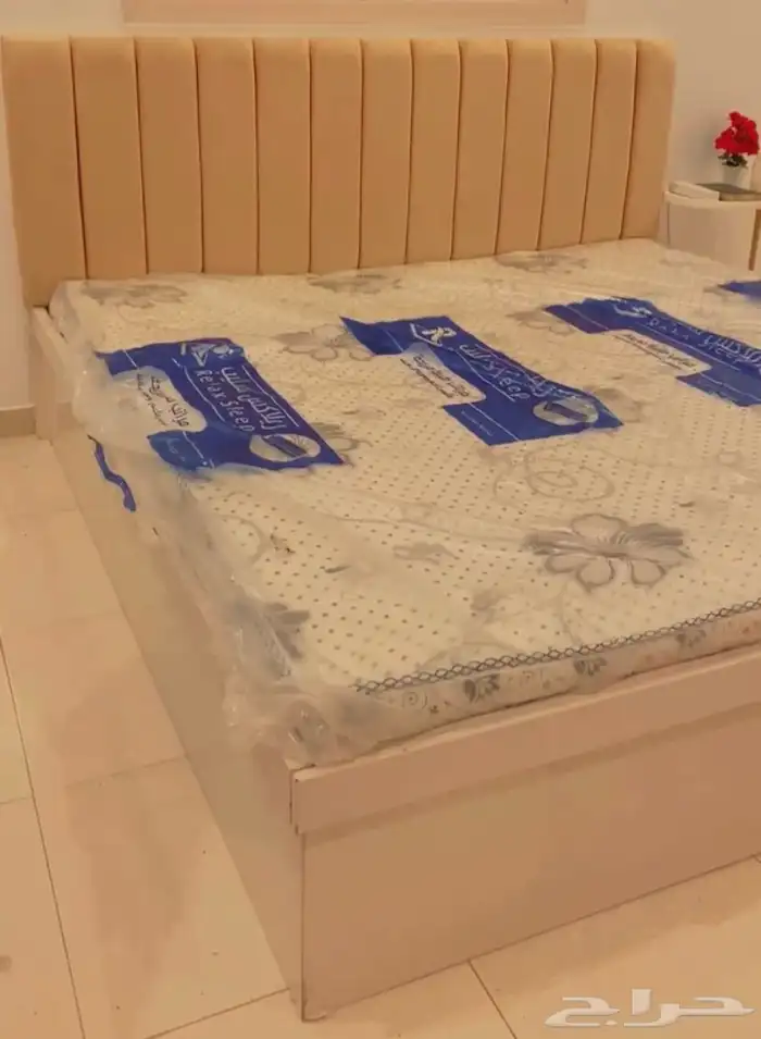 سرير نفرين 0