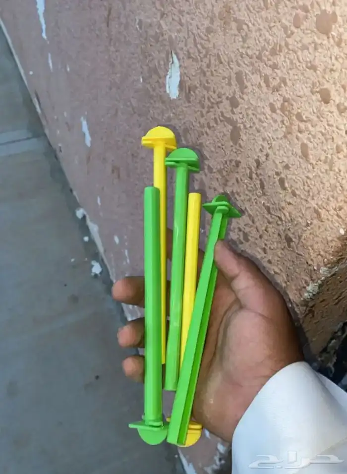 معاليق او علاقات او جلاسات طيور 0