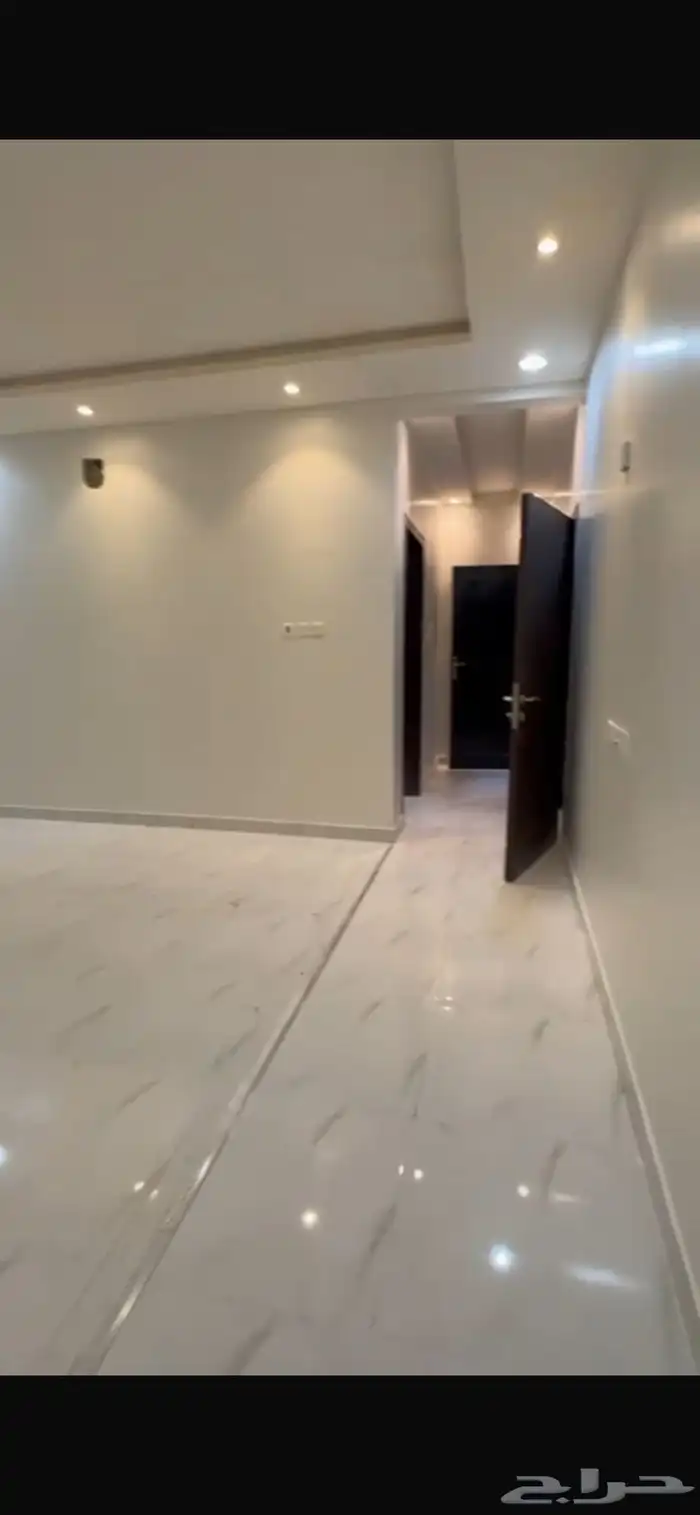 شقه للايجار حي القادسيه 0