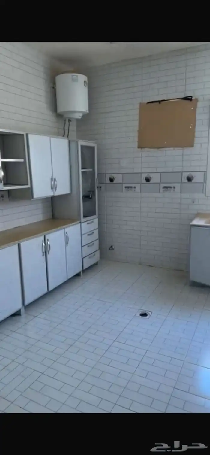 شقه للايجار حي الجنادريه 3