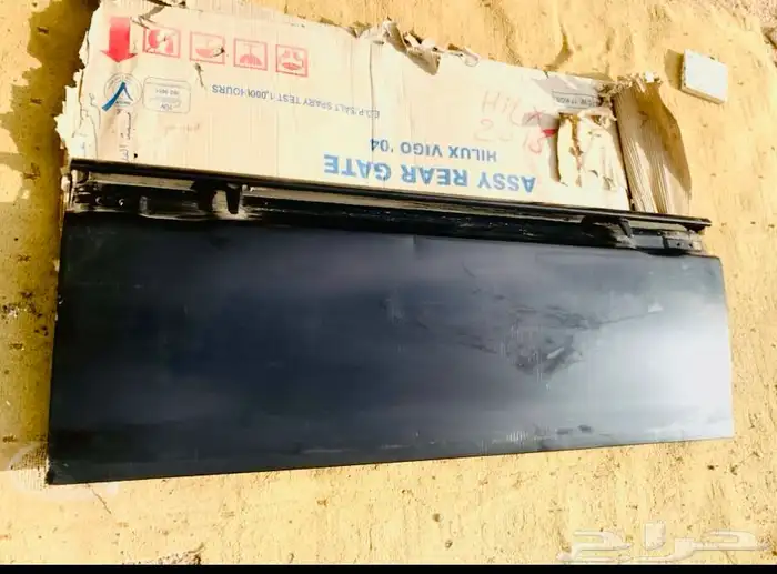 باب صندوق هايلكس 0