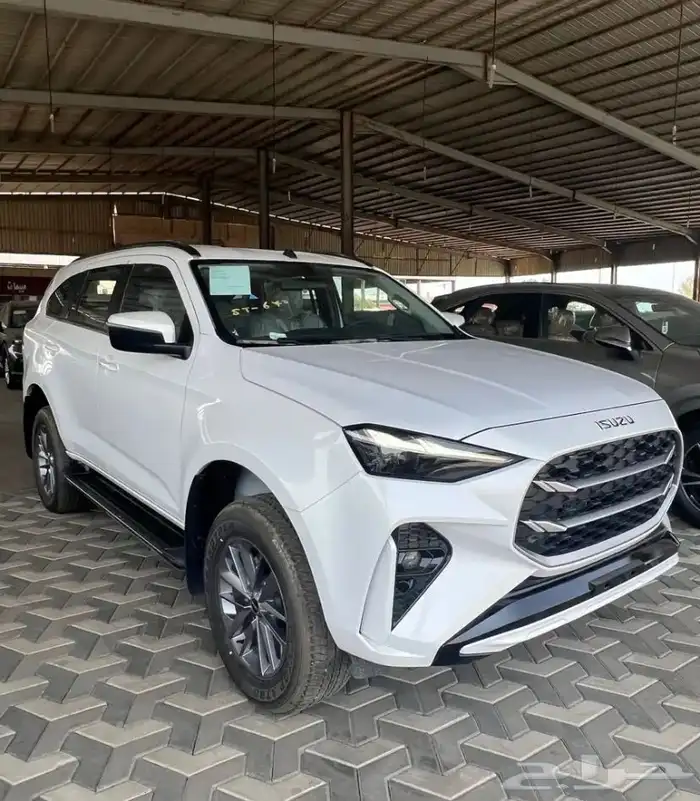 ايسوزو MUX 2025 فل كامل 0