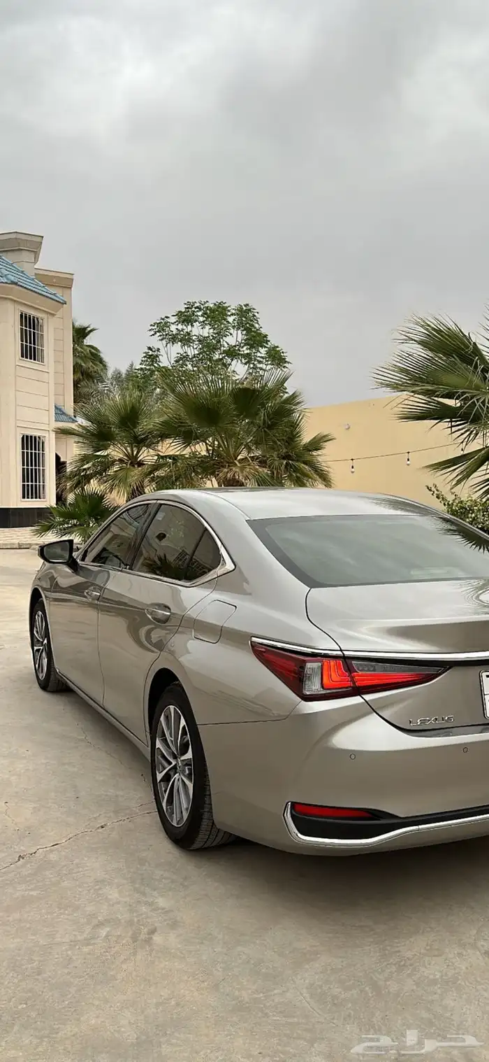 لكزس ES250   2022 للبيع 5