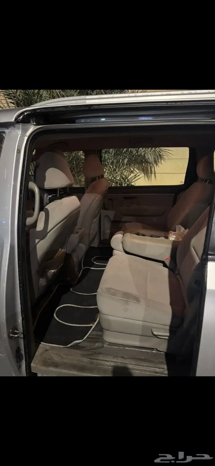 كيا كانيفال 10