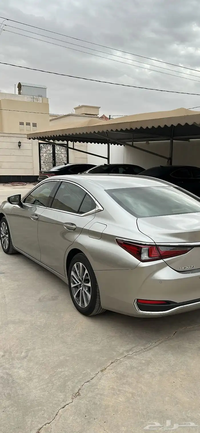 لكزس ES250   2022 للبيع 1