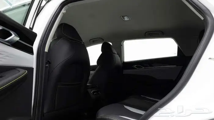 جيلي كولراي ستاندر 2025 10