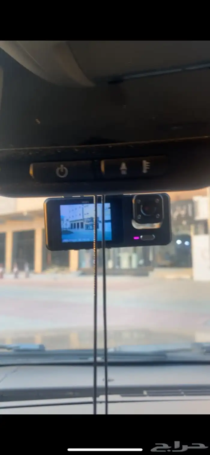 داش كام تصوير فل اتش دي 1080 ويشتغل على برنامج ومعه ذاكره 5