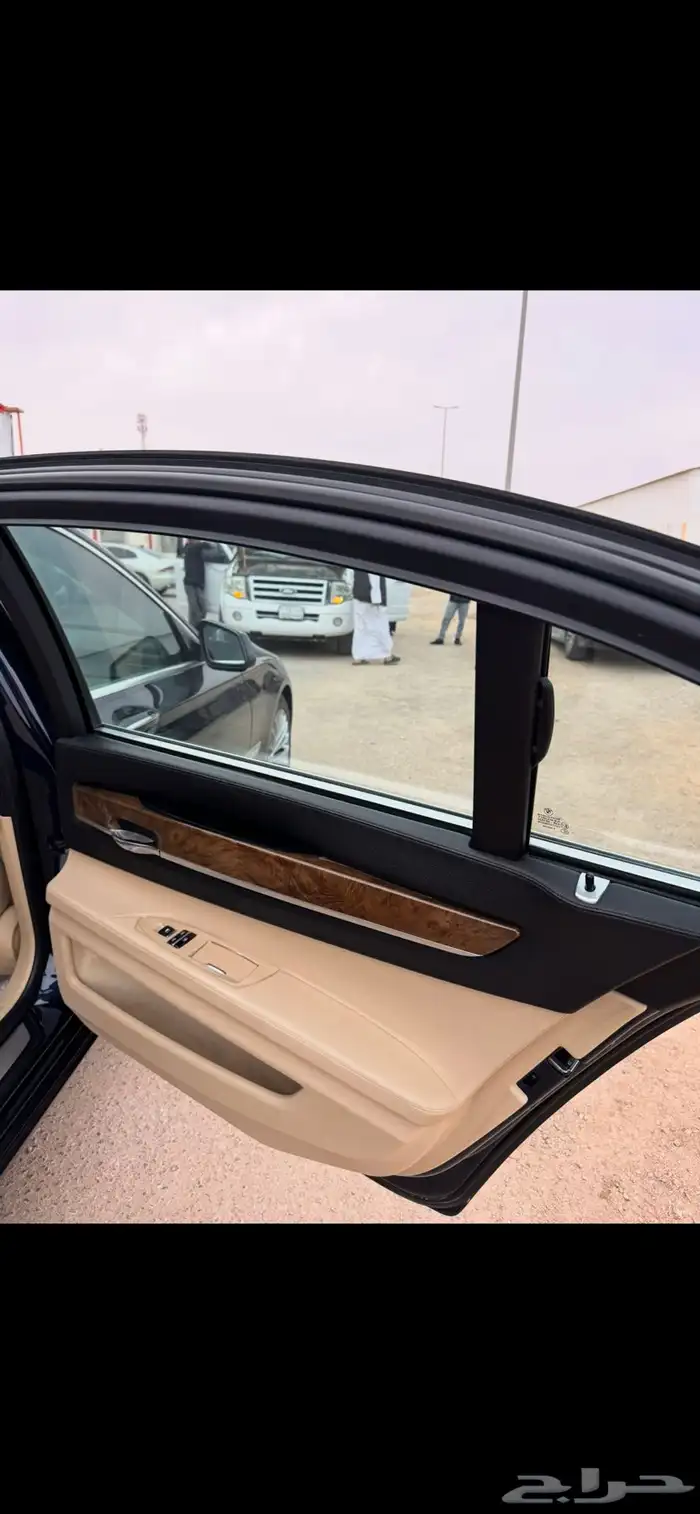 بي ام 2010 730 فل الفل مخزن 9