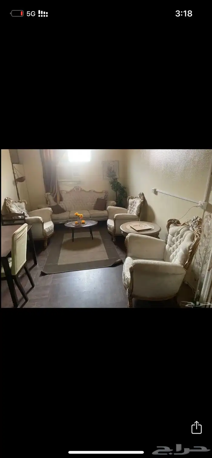 كنب لون بجي ستة اشخاص يحتاج نضافة تحت المساند تتفك وتنغسل 0