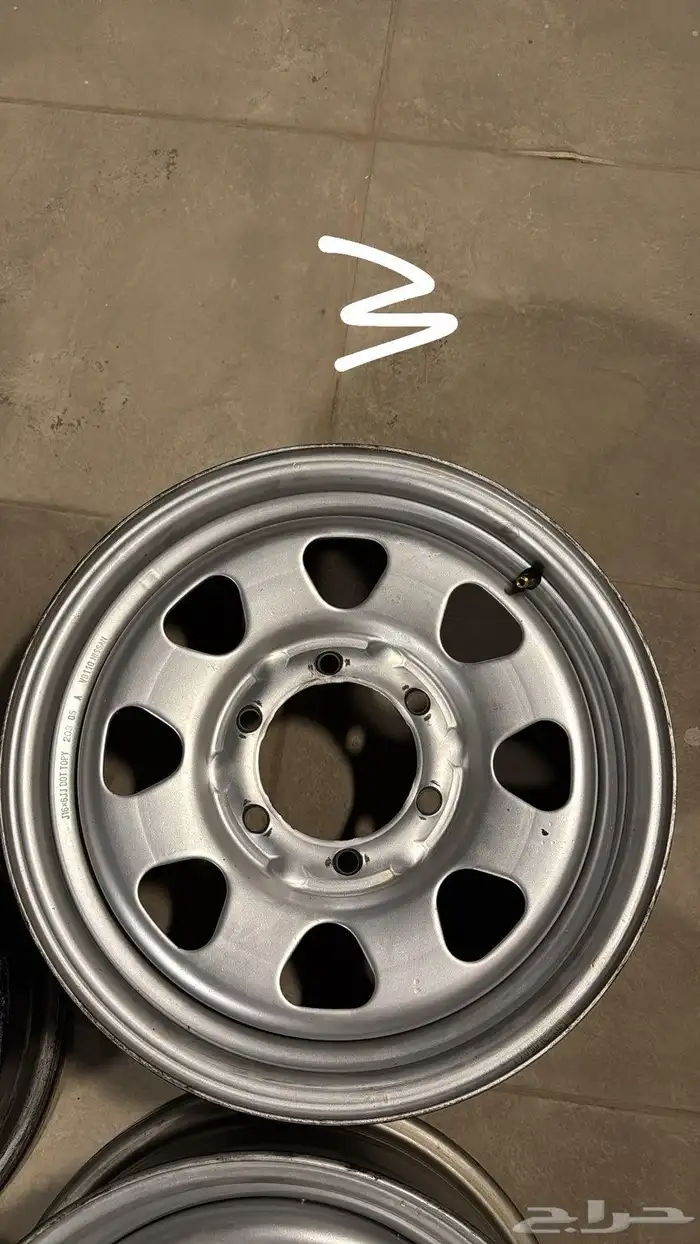 جنوط باترول 2005 ستاندر اصلية نظيفة مقاس 16 ست بلوط 2