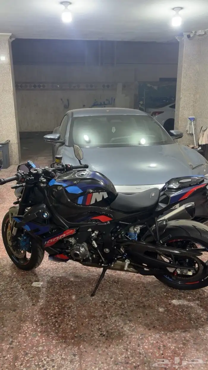 دباب بي ام m1000 r 2024 للبيع 1