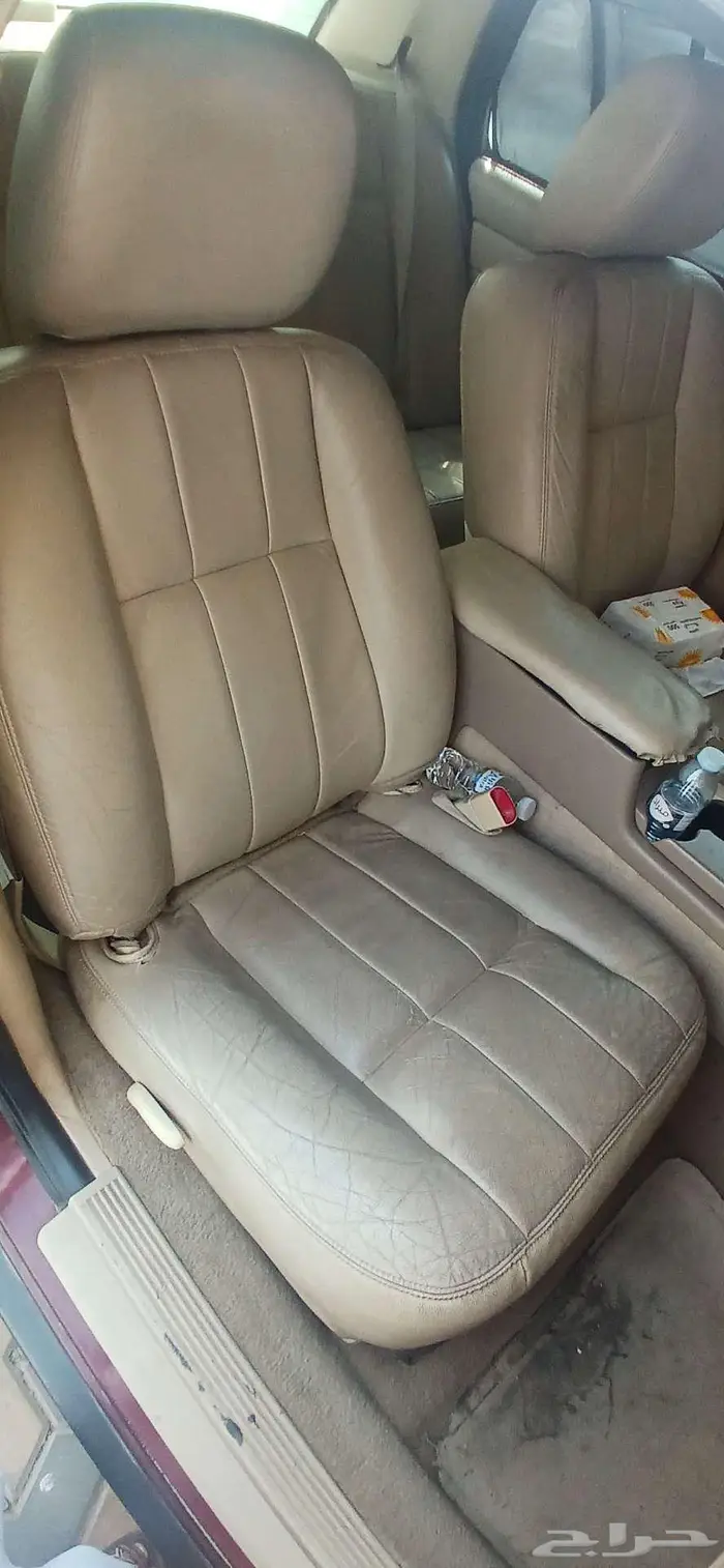 مقاعد كرون فاكتوريا للبيع نظيييف 6