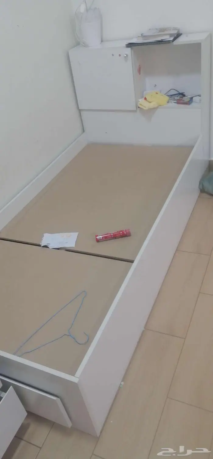 دولاب ملابس و سريرين 0