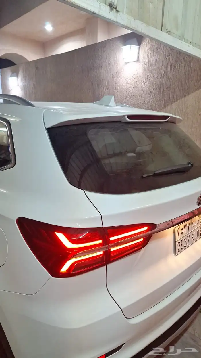 جيب ام جي Rx5 9