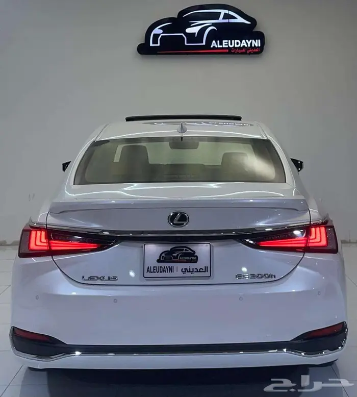 لكزس ES 300 2023 هايبرد 5