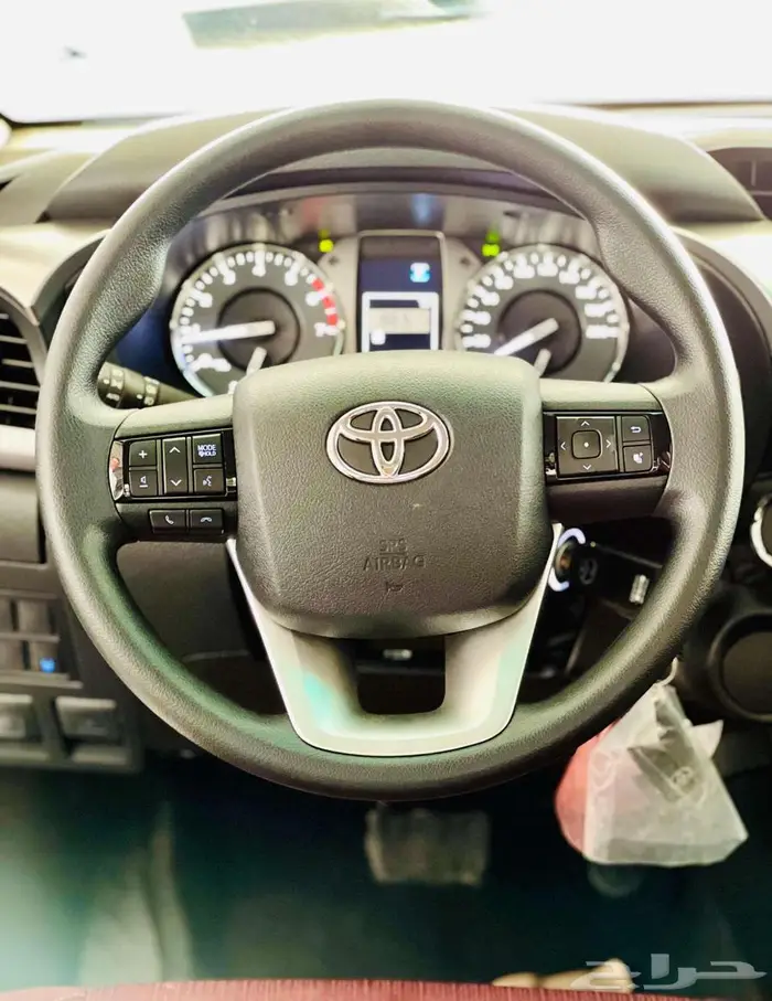 هايلوكس غمارتين اوتوماتيك جنوط بنزين كويتي 2025 4