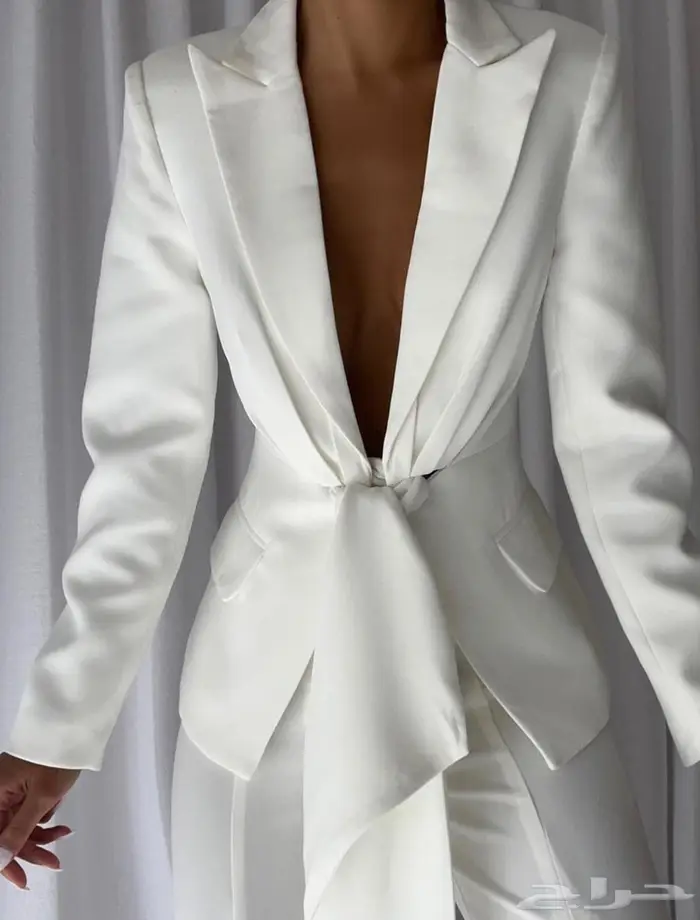 بدلة بيضاء فخمة 2