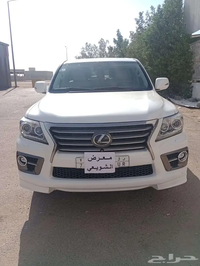 لكزس ال اس 570 موديل 2014 0