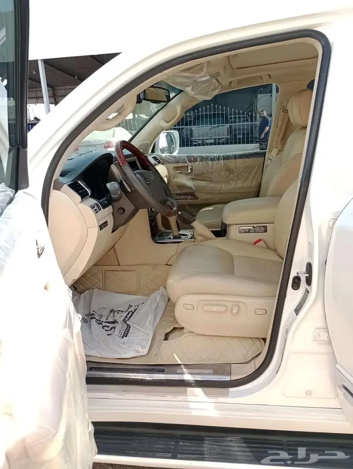 لكزس ال اس 570 موديل 2014 9