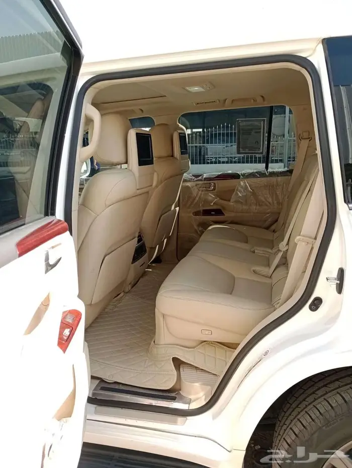 لكزس ال اس 570 موديل 2014 10