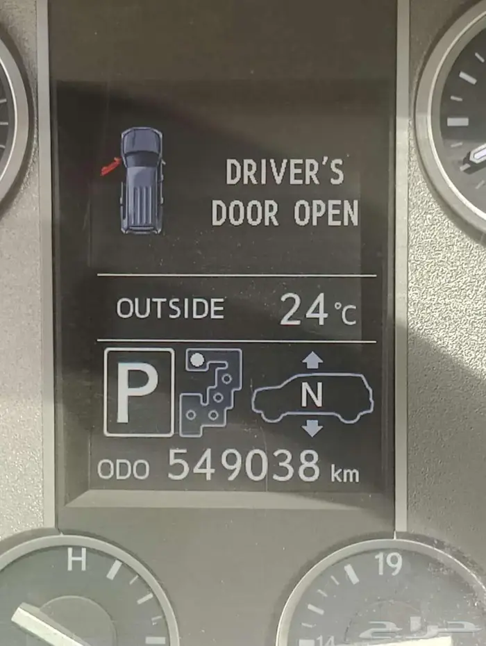 لكزس ال اس 570 موديل 2014 18