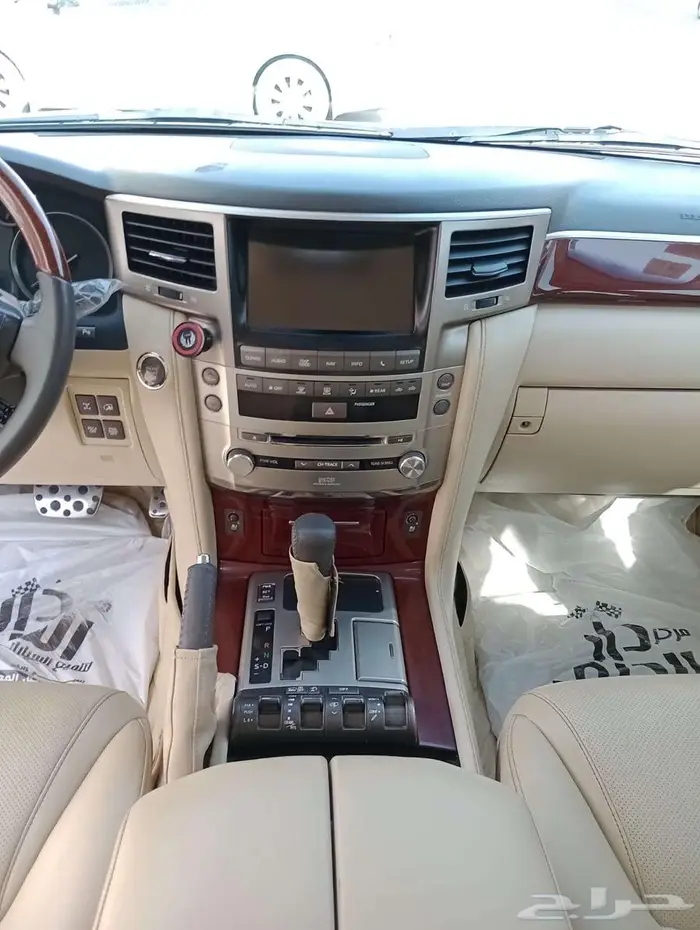 لكزس ال اس 570 موديل 2014 8