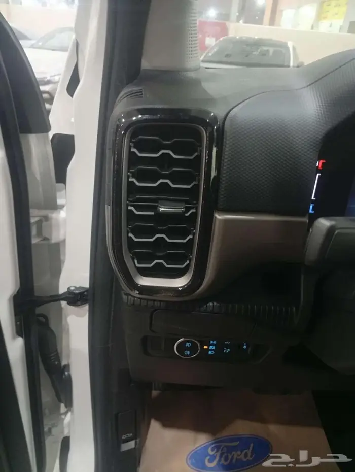 فورد ايفرست XLSبنزين-2025 اقساط وكاش 12