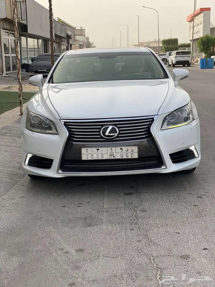 لكزس 2014 LS 460 سعودي استخدام شخصي للبيع 8