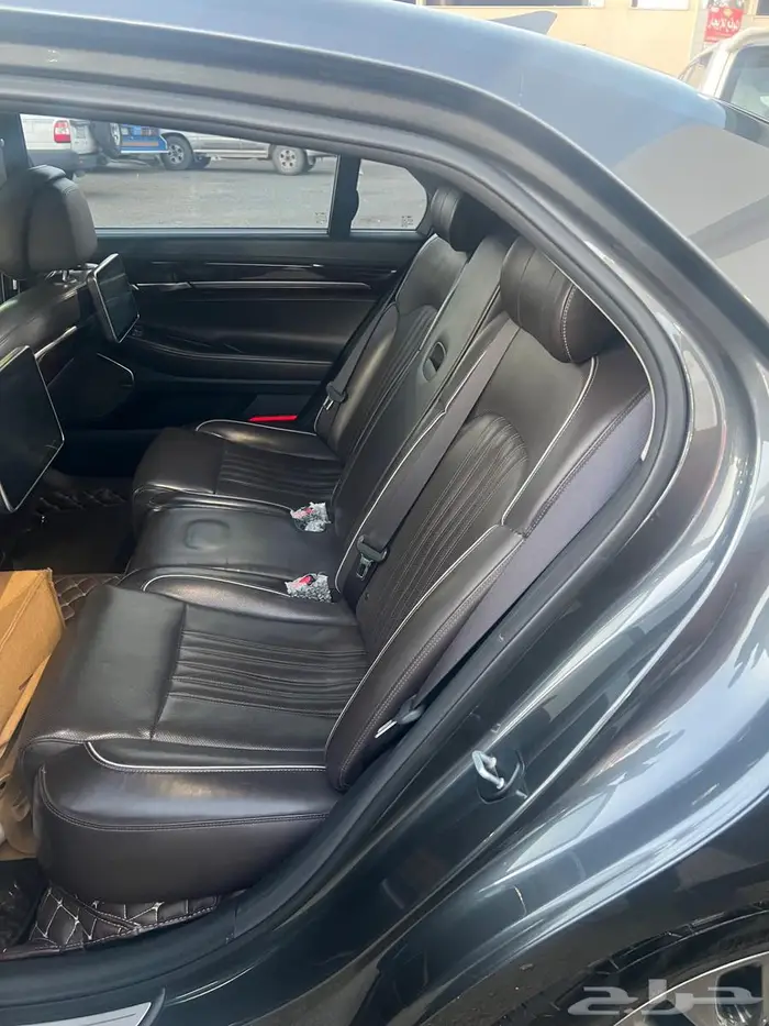 جينسس جي 90موديل 2018 رويال 2