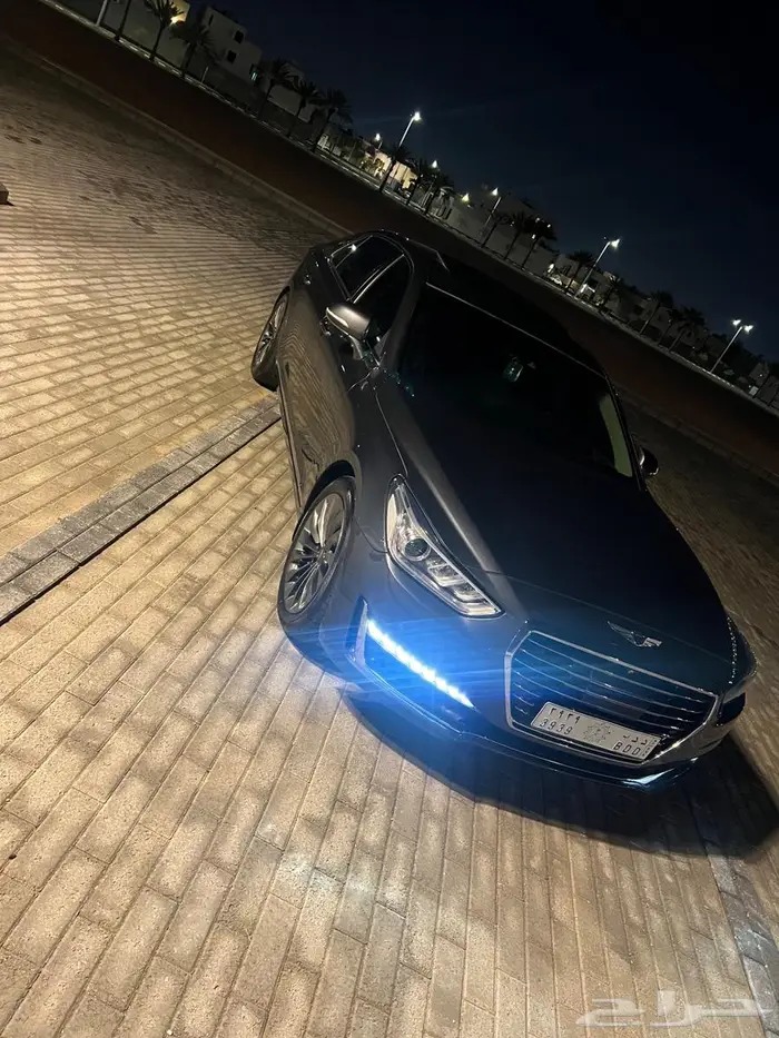 جينسس جي 90موديل 2018 رويال 14