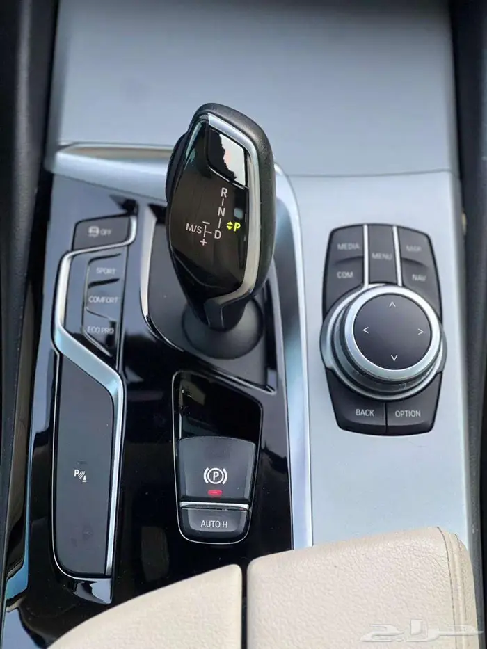 بي ام دبليو 2020 عداد 75 الف كاش او دفعات 520I 13