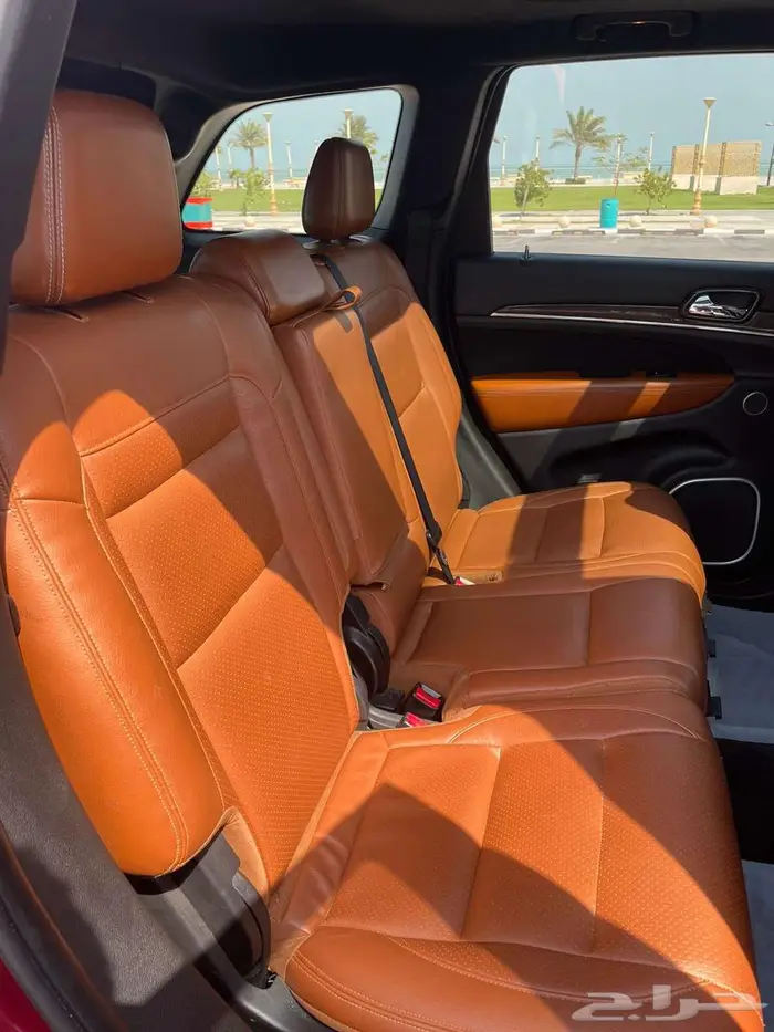 جيب جراند شروكي STR 11