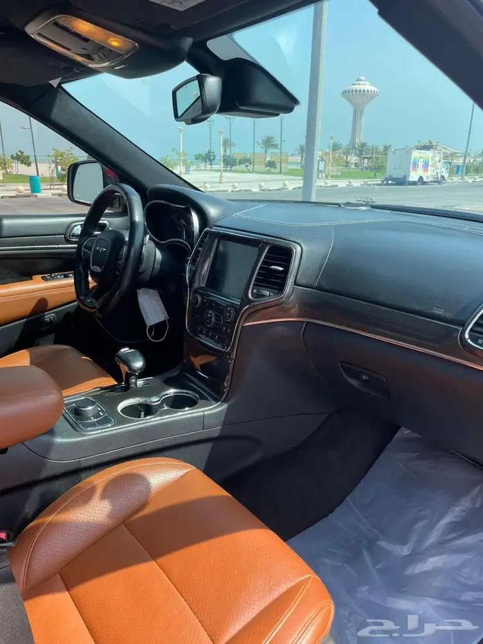 جيب جراند شروكي STR 8