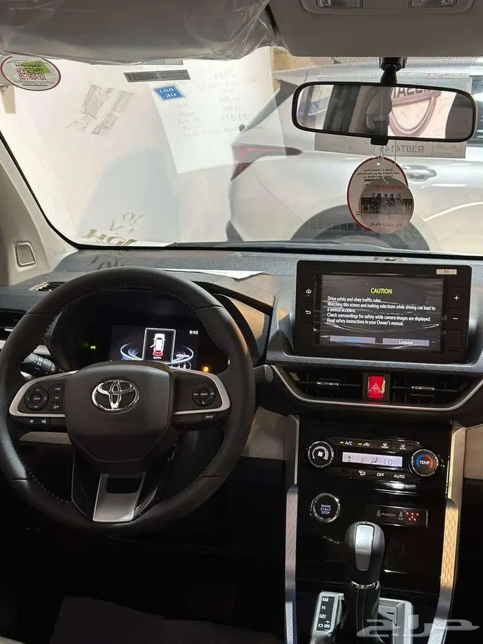 تويوتا فيلوز GLX فل كامل 2025 6