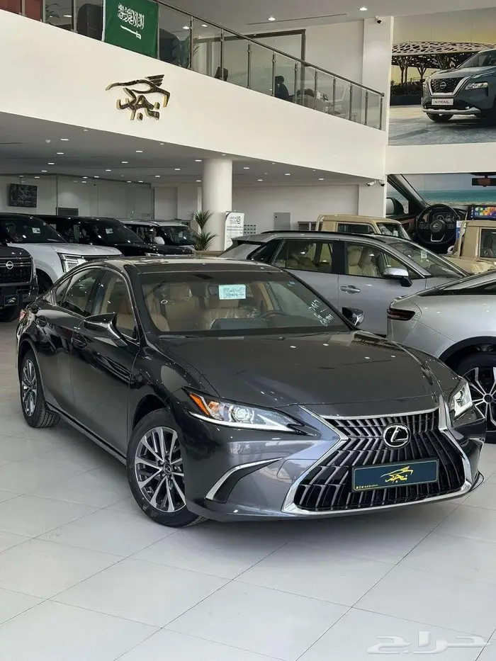 لكزس ES300h 2025 كاش وتقيسط جميع البنوك 3