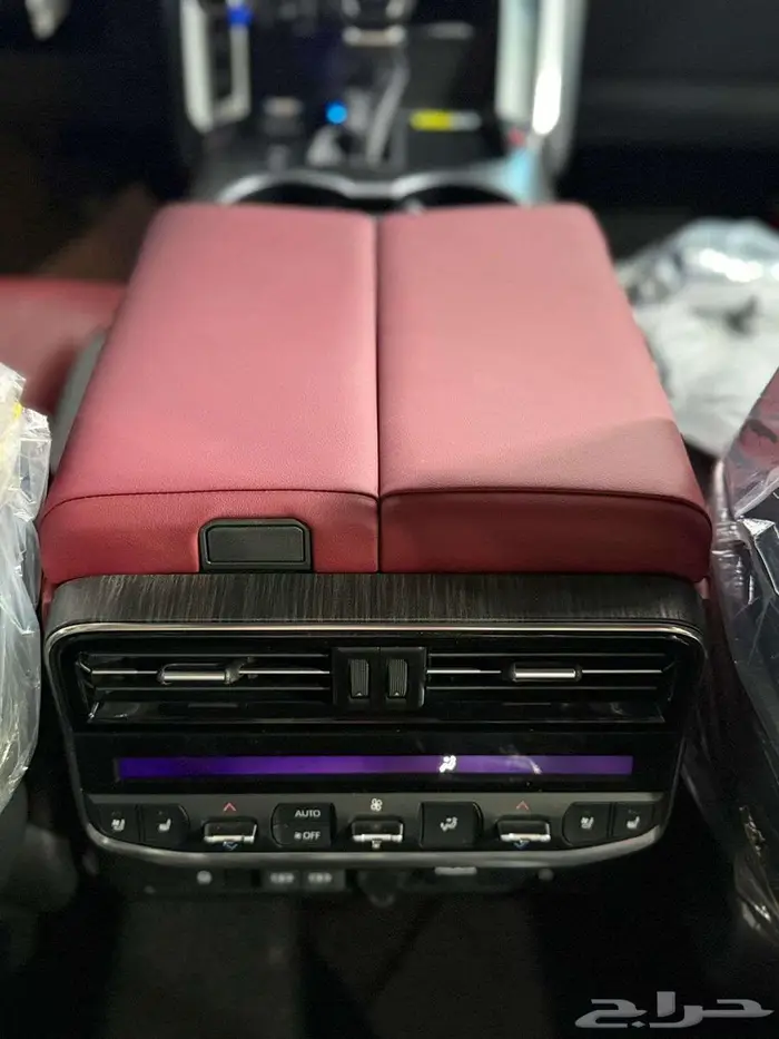 تويوتا لاندكروزر GR بريمي فل كامل 2025 بنزين 19