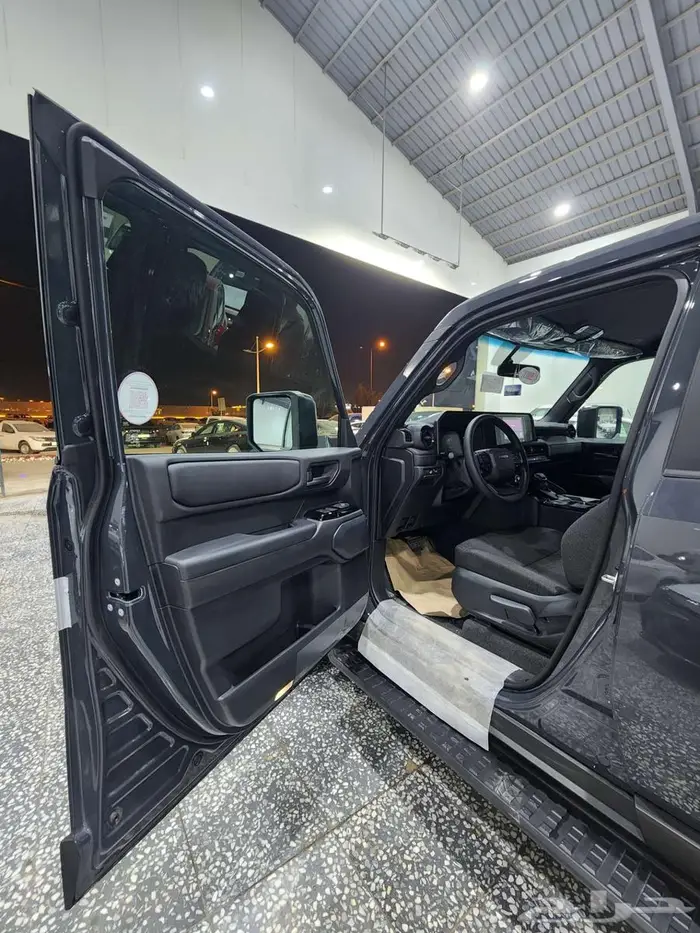 تويوتا برادو TXL1 بنزين 2025 السعر 181700 عرض خاص 11