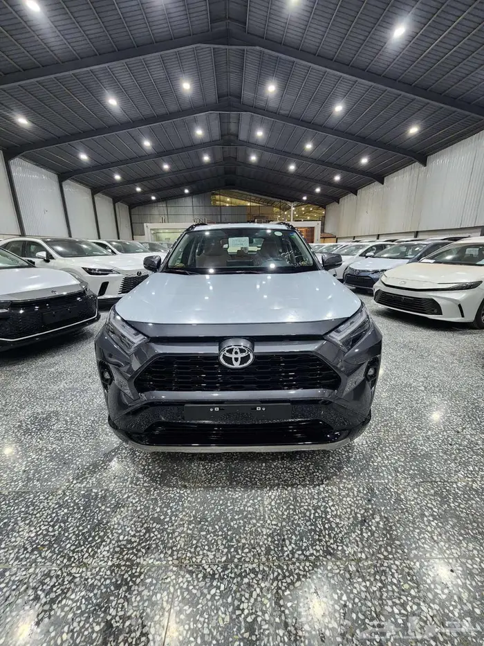 راف فور فتحه XLE هايبرد 2025 السعر 129950 2