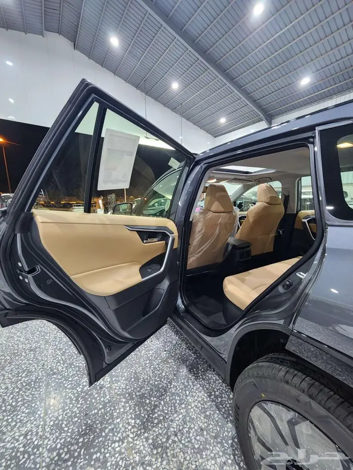 راف فور فتحه XLE هايبرد 2025 السعر 129950 11