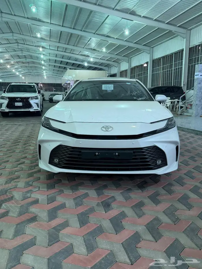 كامري LE فتحه بنزين 2025 سعودي لدى معرض فيحان المرزوقي 1