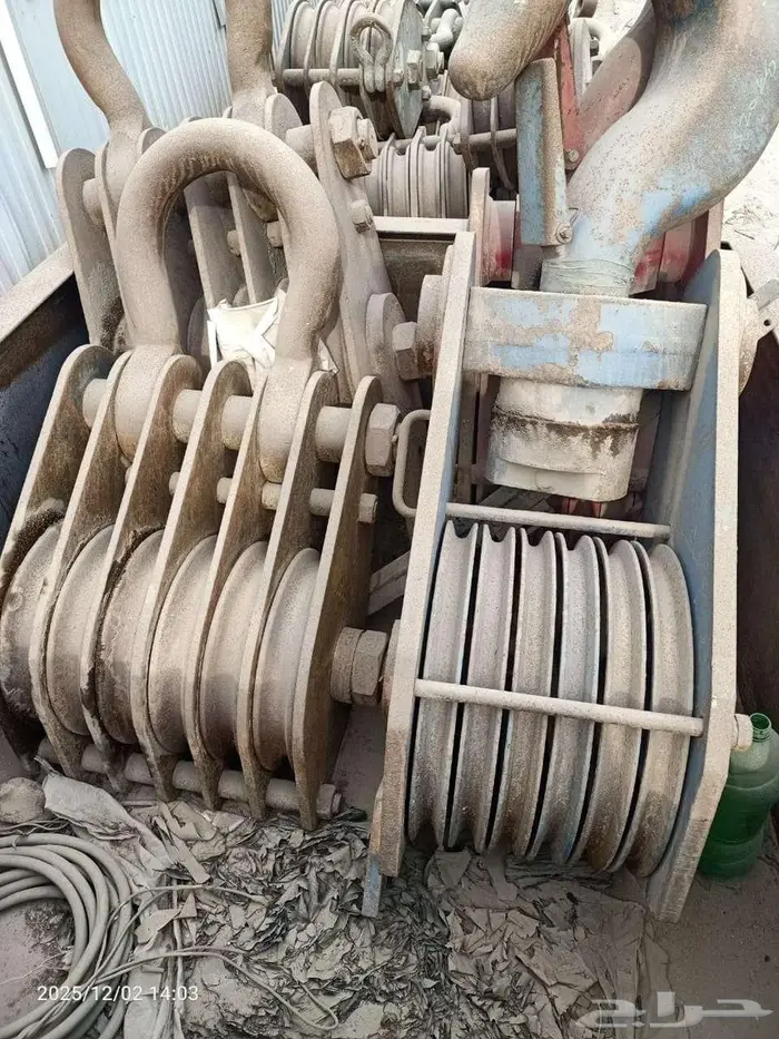 USED CRANE HOOKS FOR SALE -HEAVY DUTY 2