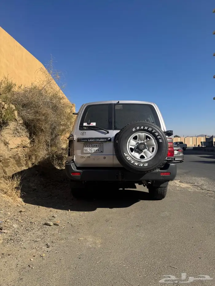 لاندكروزر صالون 2001 10