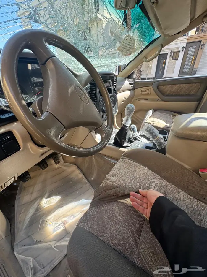 لاندكروزر صالون 2001 3