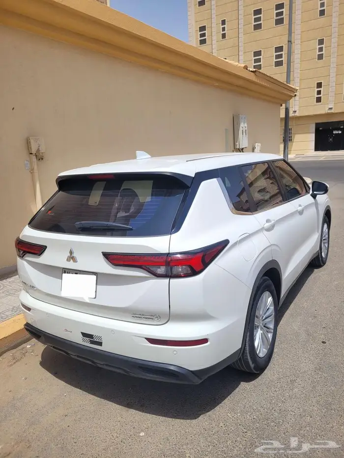 ميتسوبيشي اوتلاندر 2023 اخو الجديد 7