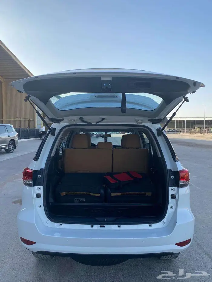 تويوتا فورتشنر 2023 11