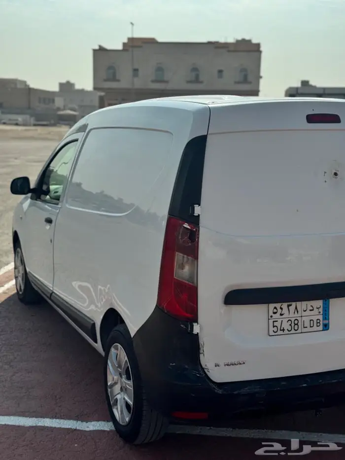 سيارة رينو فان دوكو 0