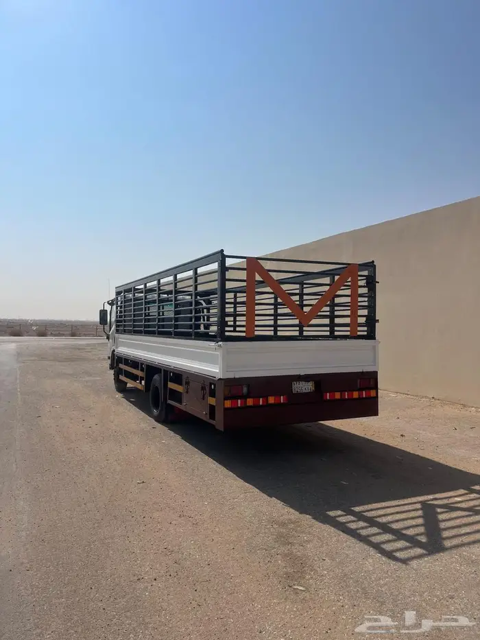 دينا صندوق شبك 6 م 2013نظيفه جدا 1