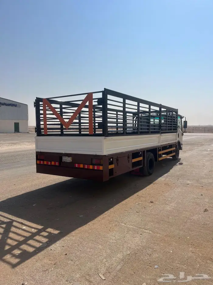 دينا صندوق شبك 6 م 2013نظيفه جدا 3