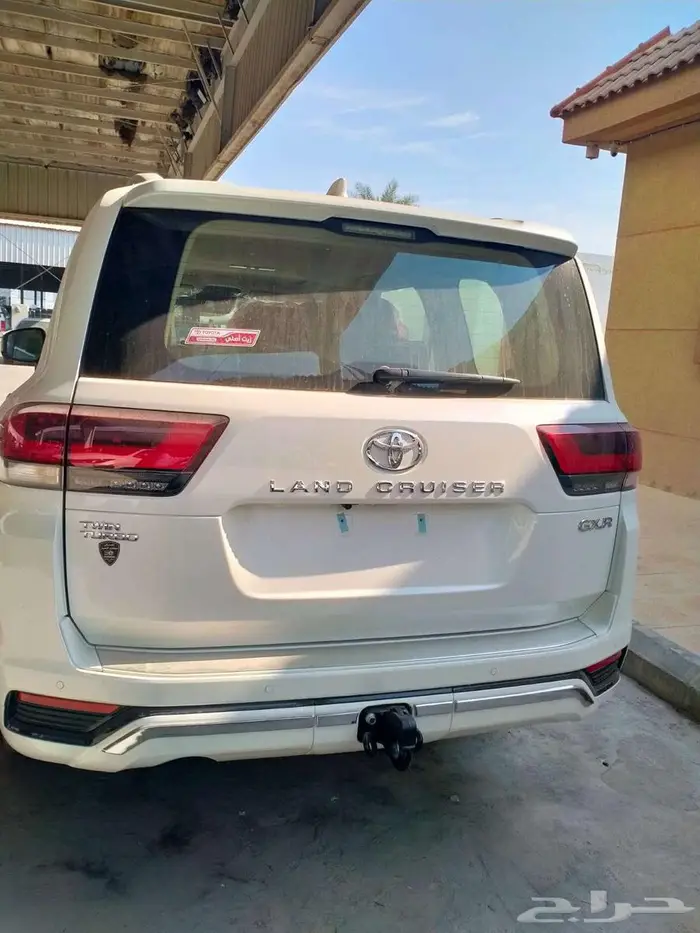 تويوتا لاندكروزر GXR3 بنزين 2025 سعودي 6