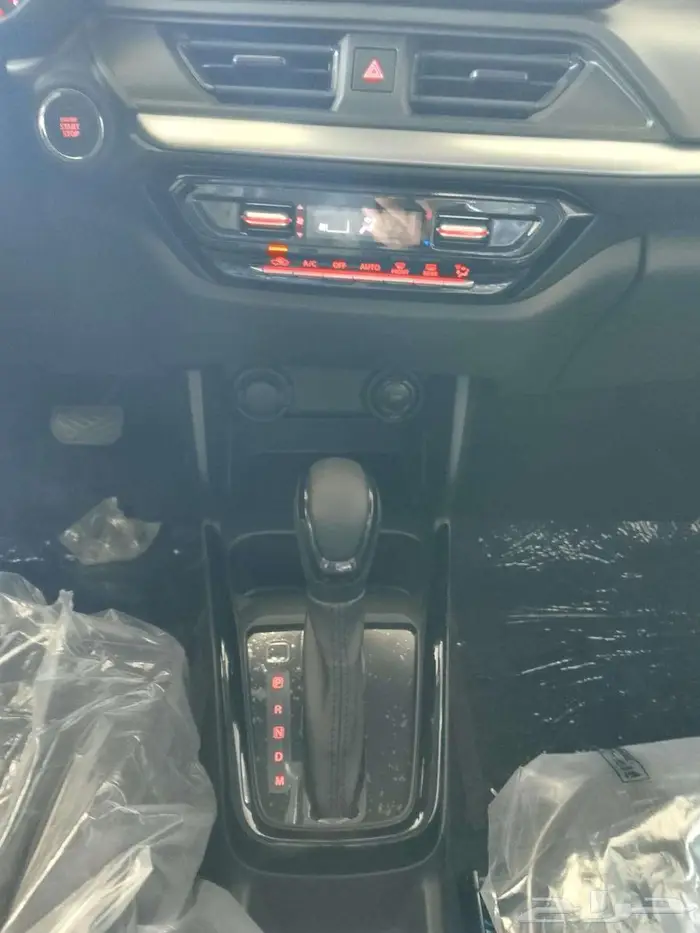 سوزوكي سويفت GLX موديل 2025 5